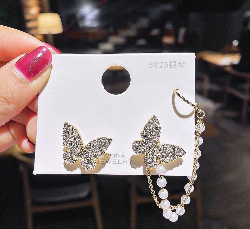 Pearl Butterfly Earcuff Pair