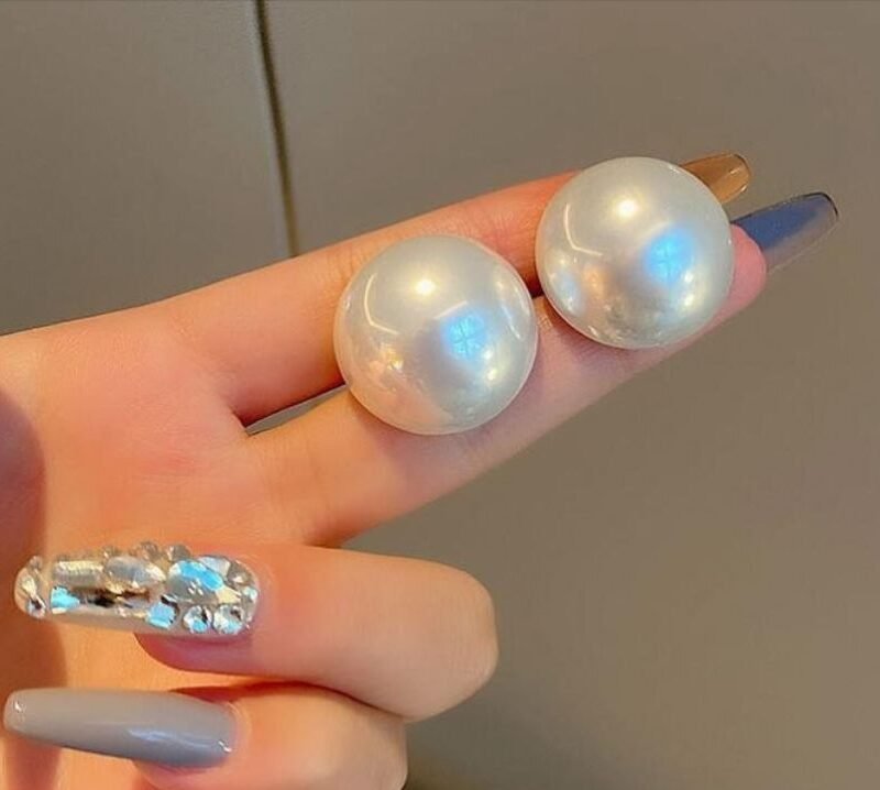 Pearl Studs
