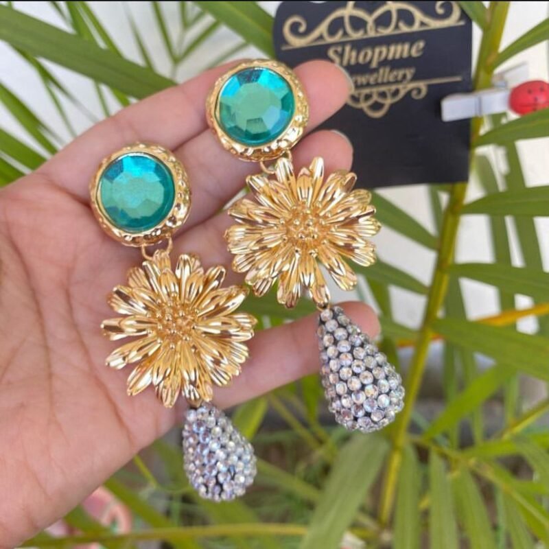 Elegant Statement Earring