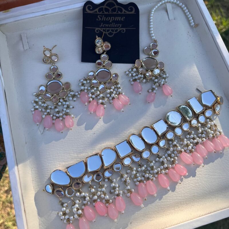 Fershi SHeesh Kundan Set